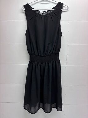 Fun & Flirt Black Sleeveless Smocked Waist Chiffon Dress size medium